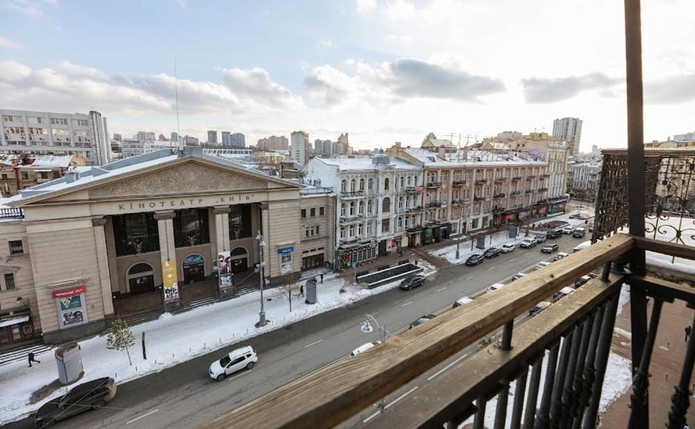 911 Apartments Antonovichа Киев Экстерьер фото